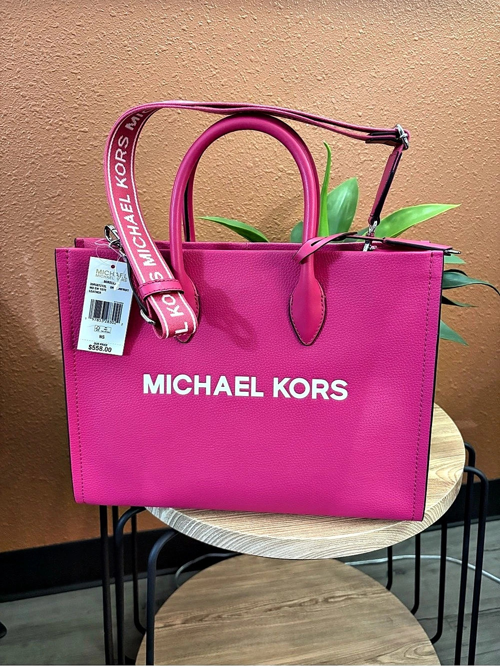 Michael Kors Mirella Medium EW Tote Leather in Pink